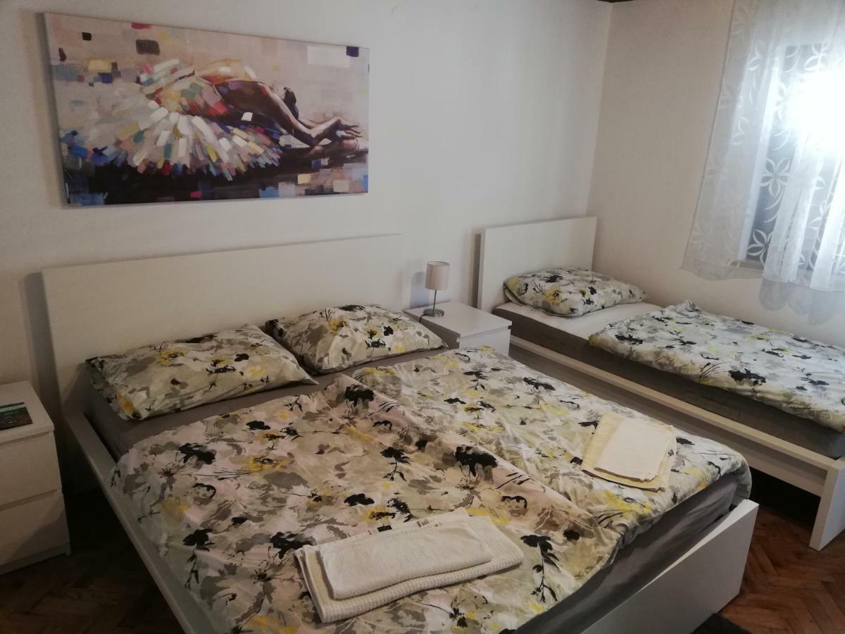 Sobe Zimmer Rooms Nika Tusilovic Экстерьер фото